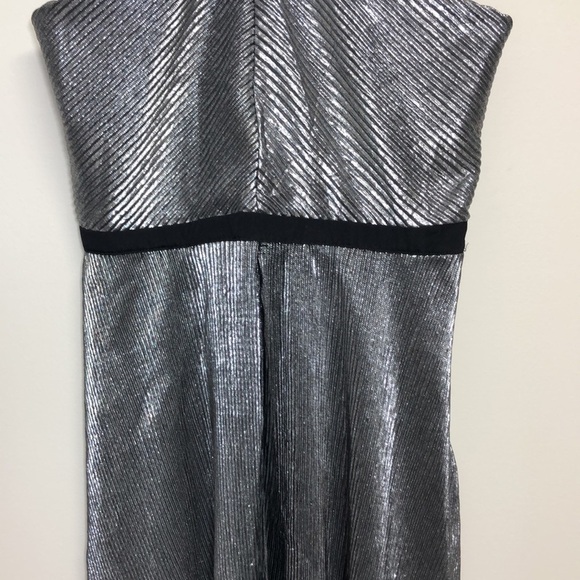 Likely Pewter Silver Metallic Cocktail Halter Dress Size 4 - Picture 5 of 9